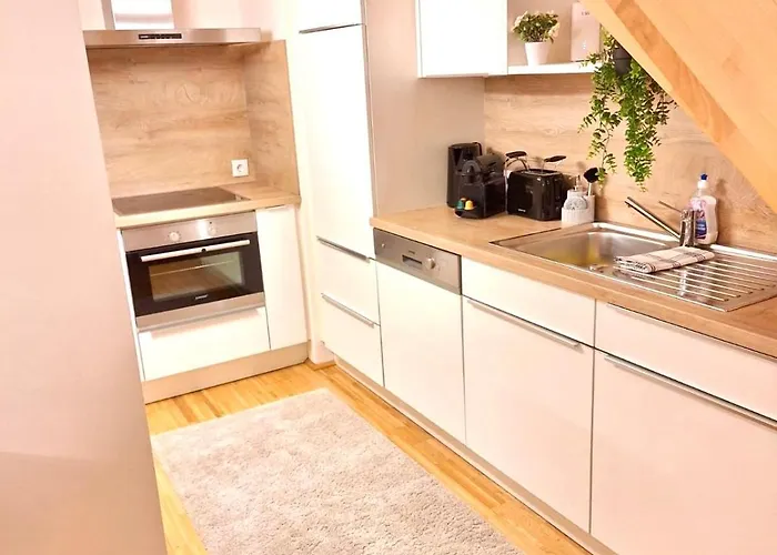 Alpine Loft Grimming Lägenhet *